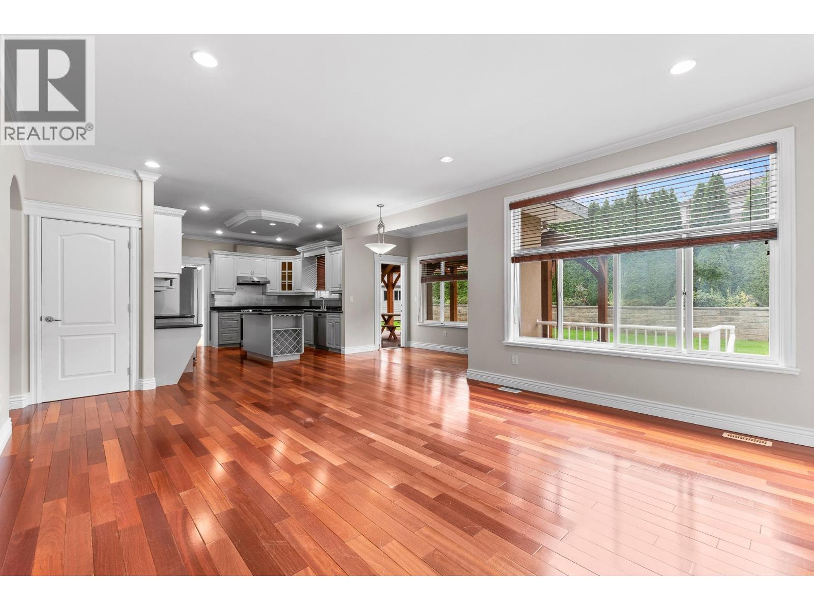 9160 Mona Avenue, Burnaby, British Columbia V3N 5A7 - Photo 5 - R3094181