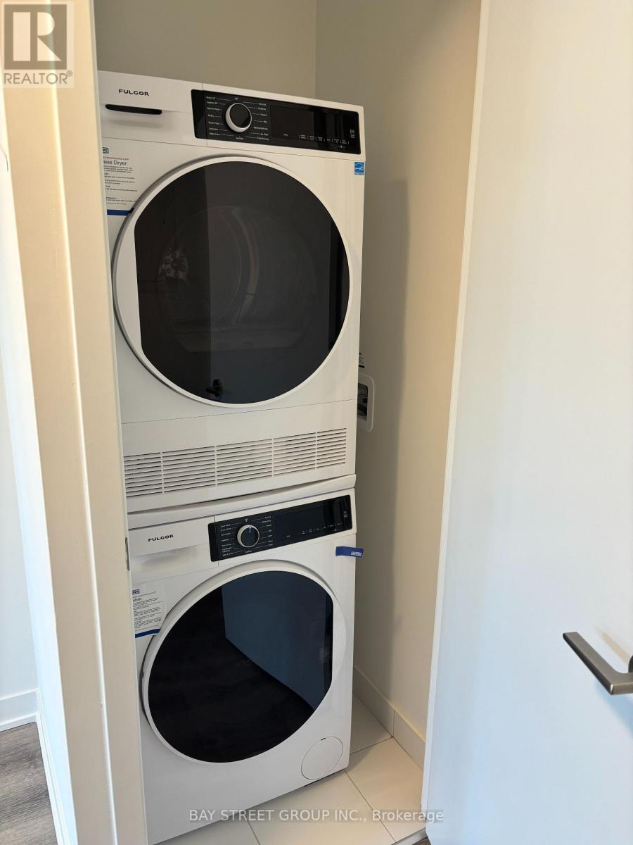 3311 - 180 Front Street E, Toronto, Ontario  M5A 0K9 - Photo 11 - C12829310