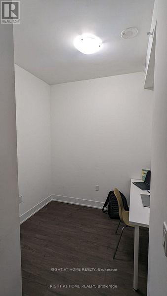 1304 - 2916 Highway 7 Road W, Vaughan, Ontario  L4K 0K6 - Photo 13 - N12829316