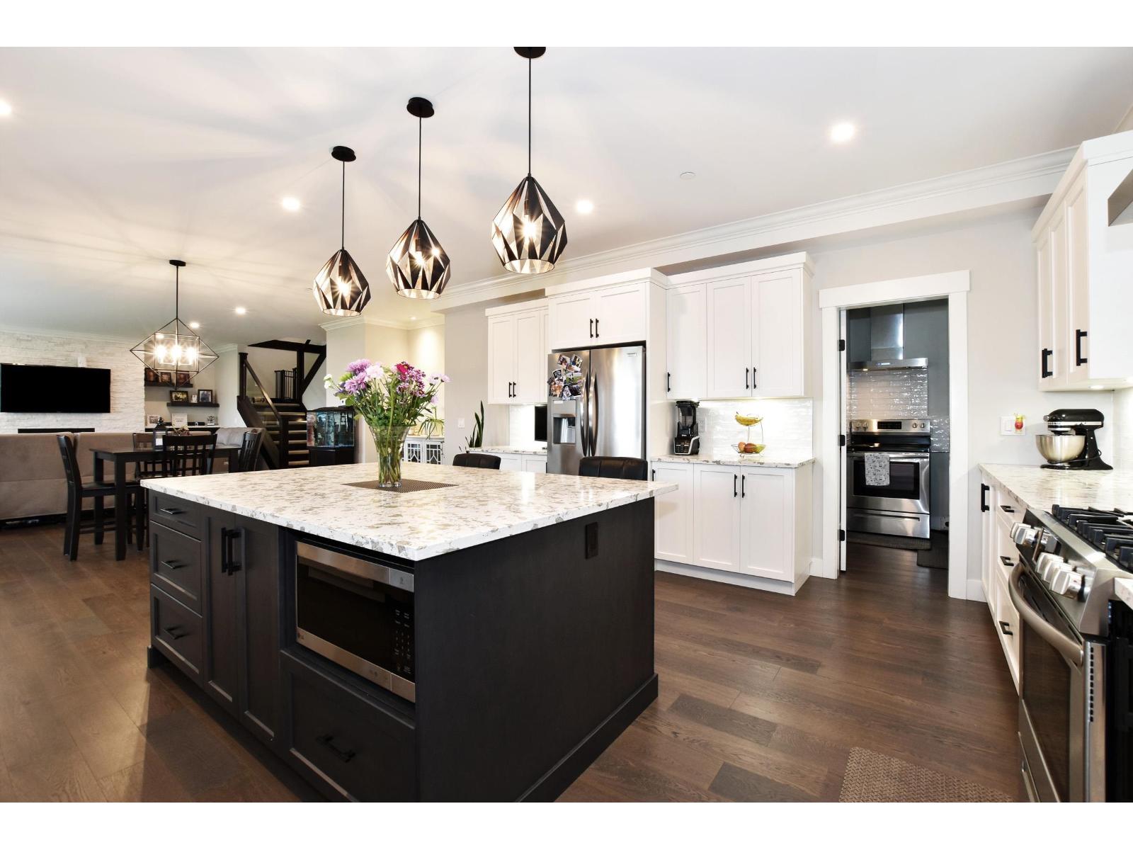 35262 Ewert Avenue, Mission, British Columbia  V2V 0G3 - Photo 4 - R3093967