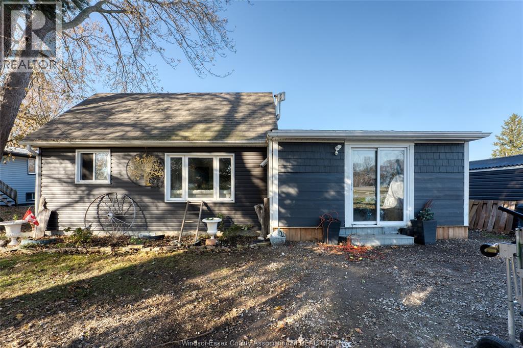 625 SYDENHAM STREET, Colchester, Ontario