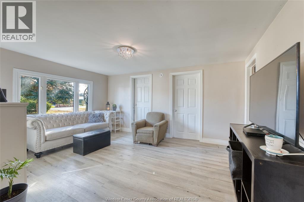 625 Sydenham Street, Colchester, Ontario  N0R 1G0 - Photo 4 - 25028928