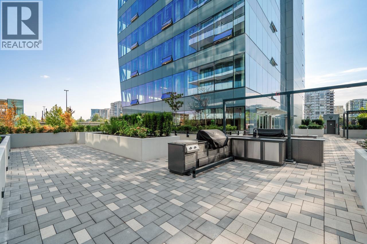 601 5593 No.3 Road, Richmond, British Columbia  V6X 0X6 - Photo 2 - R3045487