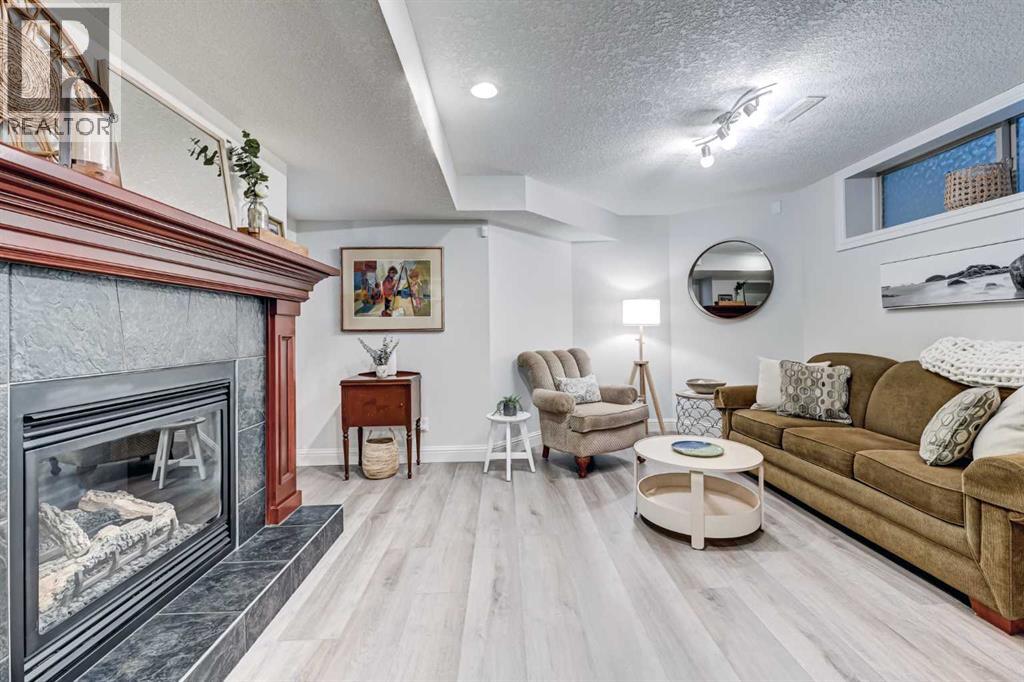 2037 47 Avenue Sw, Calgary, Alberta  T2T 2S7 - Photo 27 - A2285960