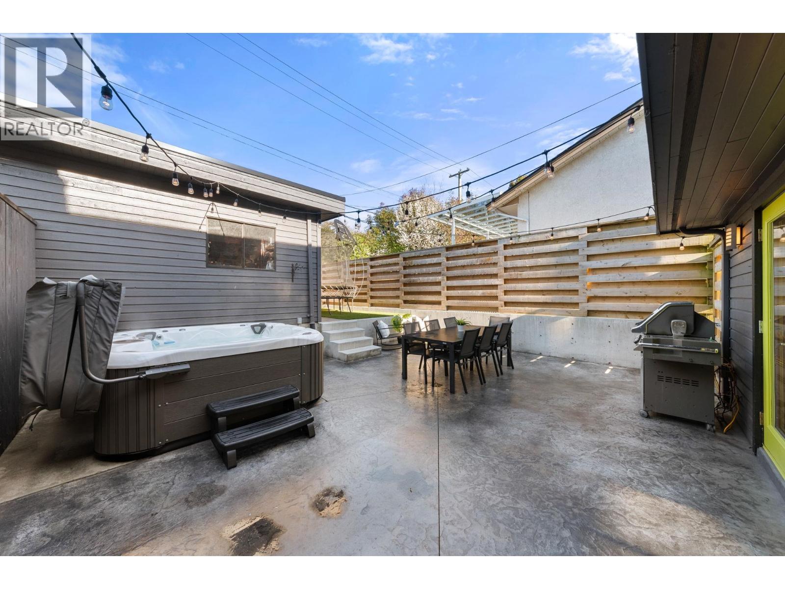 256 W 5th Street, North Vancouver, British Columbia  V7M 1K1 - Photo 17 - R3093674