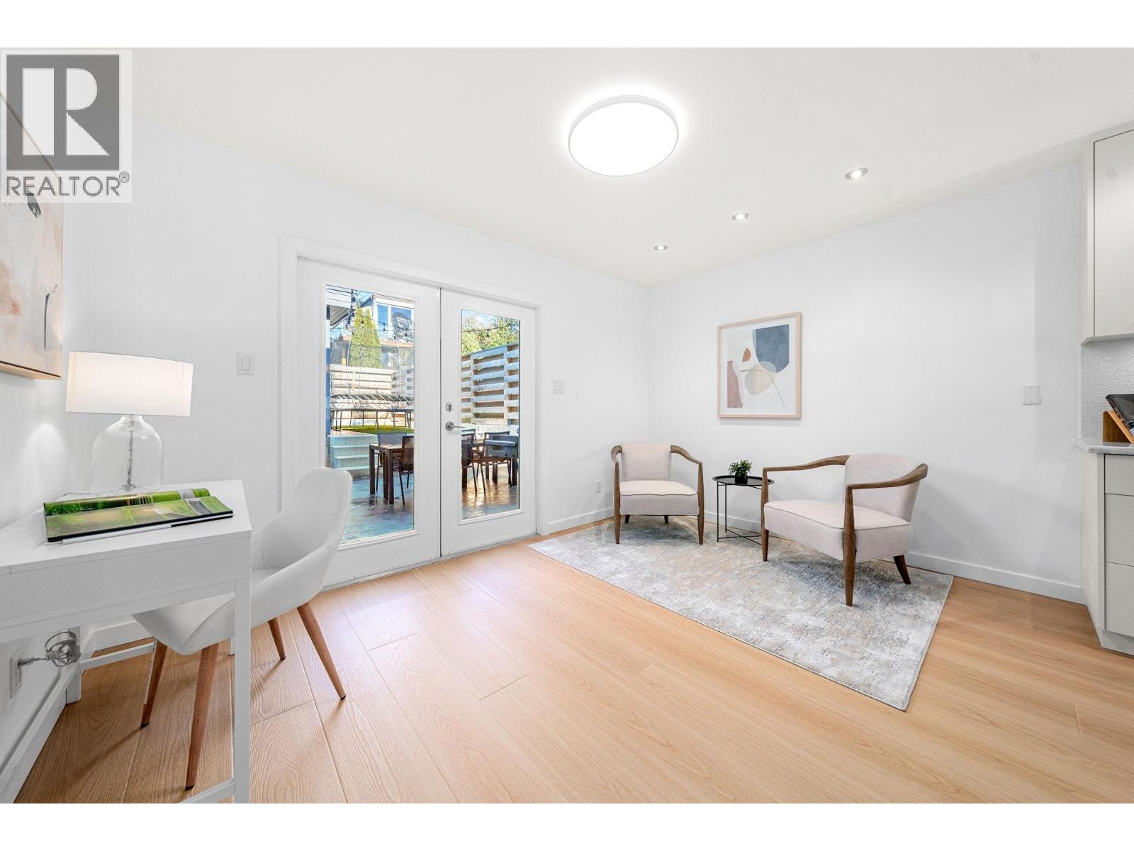 256 W 5th Street, North Vancouver, British Columbia  V7M 1K1 - Photo 14 - R3093674