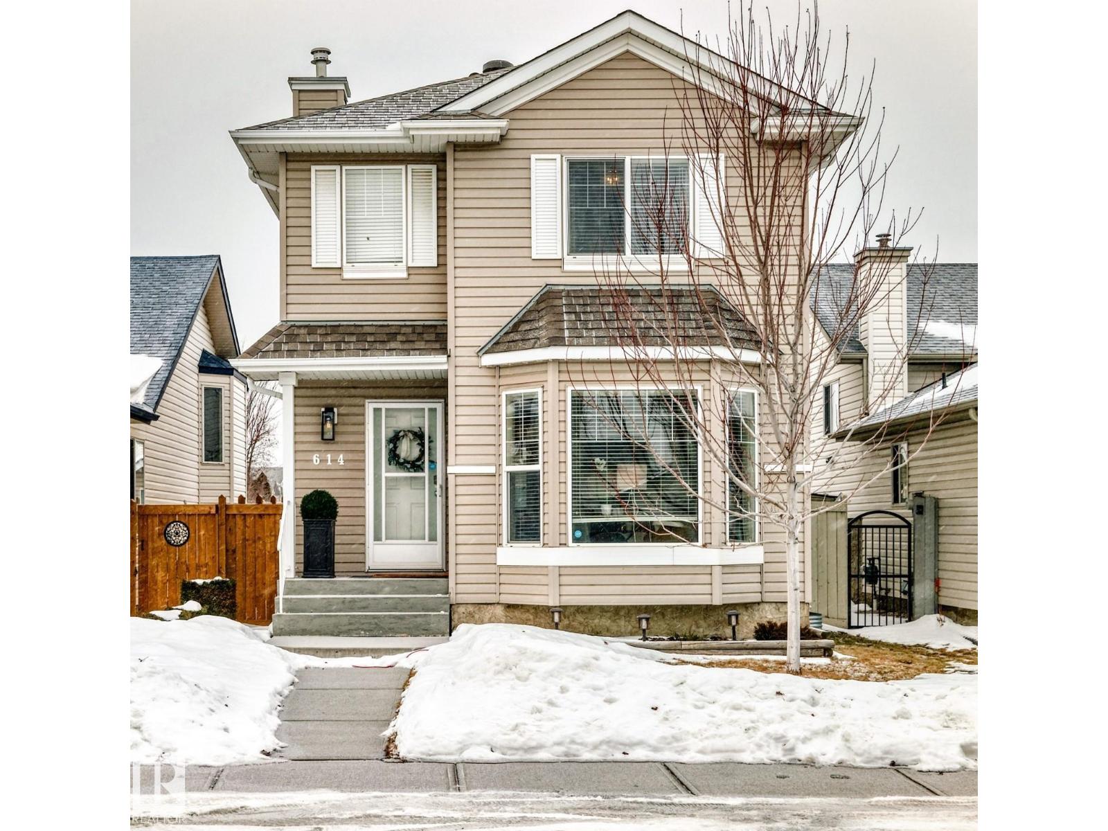 614 88A ST SW, Edmonton, Alberta