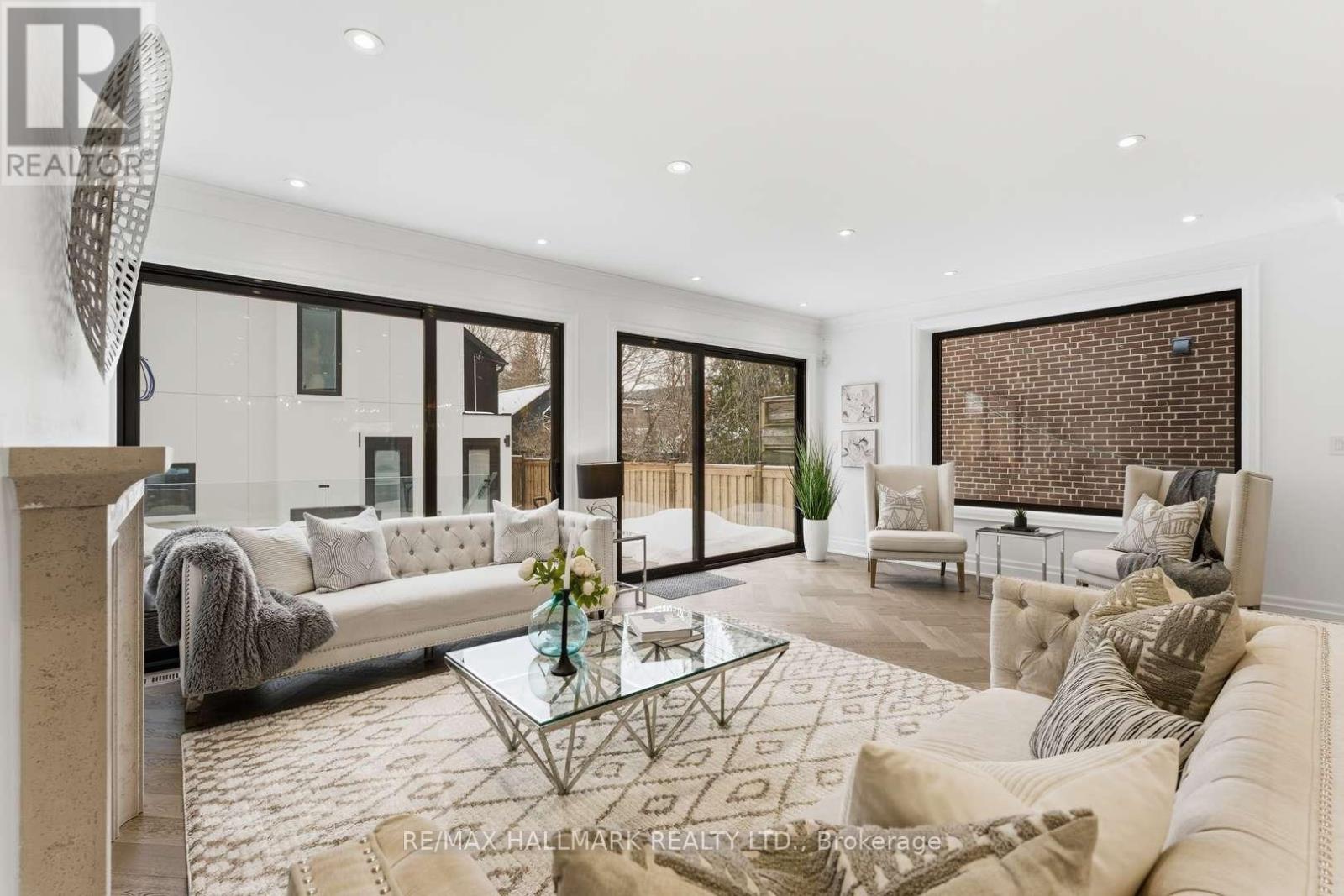 90 Garden Avenue, Toronto, Ontario  M6R 1H7 - Photo 15 - W12829326