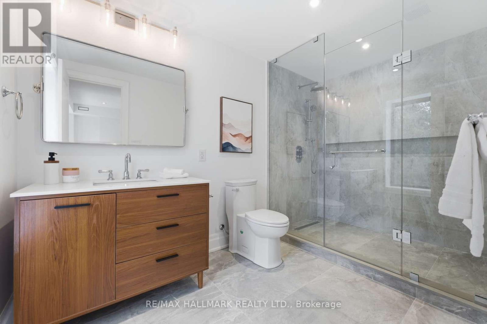 90 Garden Avenue, Toronto, Ontario  M6R 1H7 - Photo 21 - W12829326