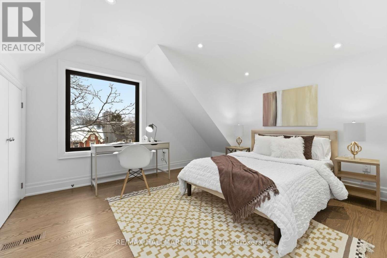 90 Garden Avenue, Toronto, Ontario  M6R 1H7 - Photo 24 - W12829326