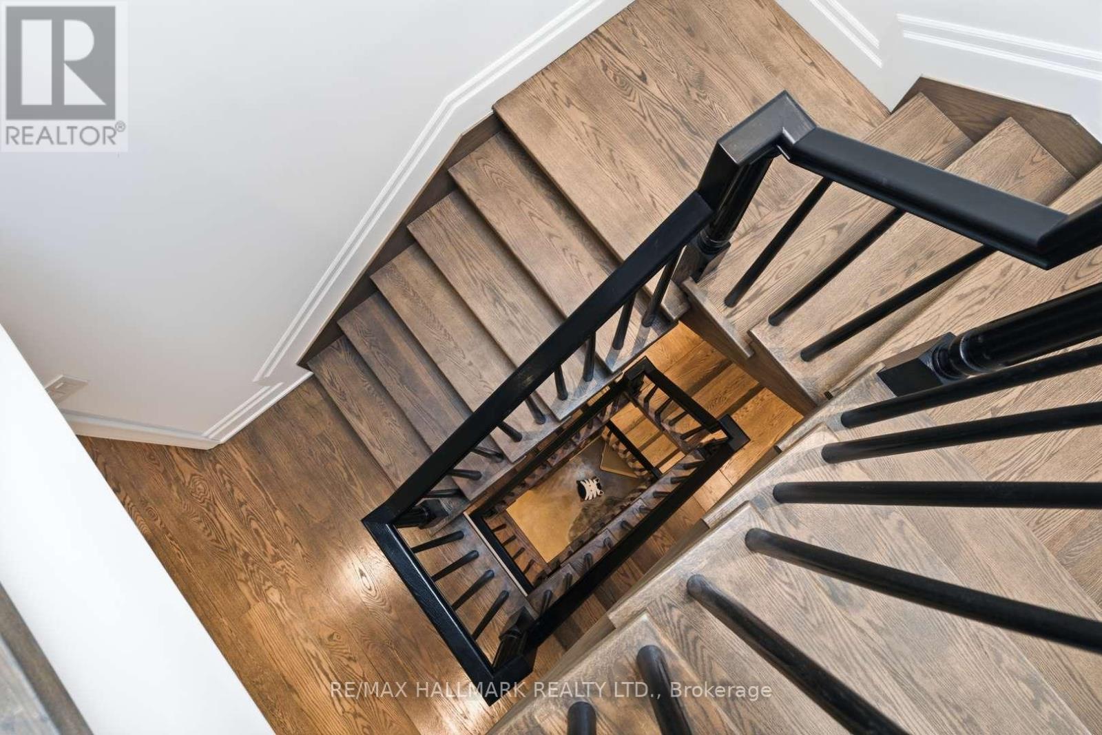 90 Garden Avenue, Toronto, Ontario  M6R 1H7 - Photo 27 - W12829326