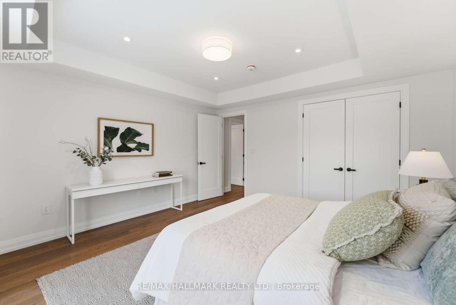 90 Garden Avenue, Toronto, Ontario  M6R 1H7 - Photo 32 - W12829326