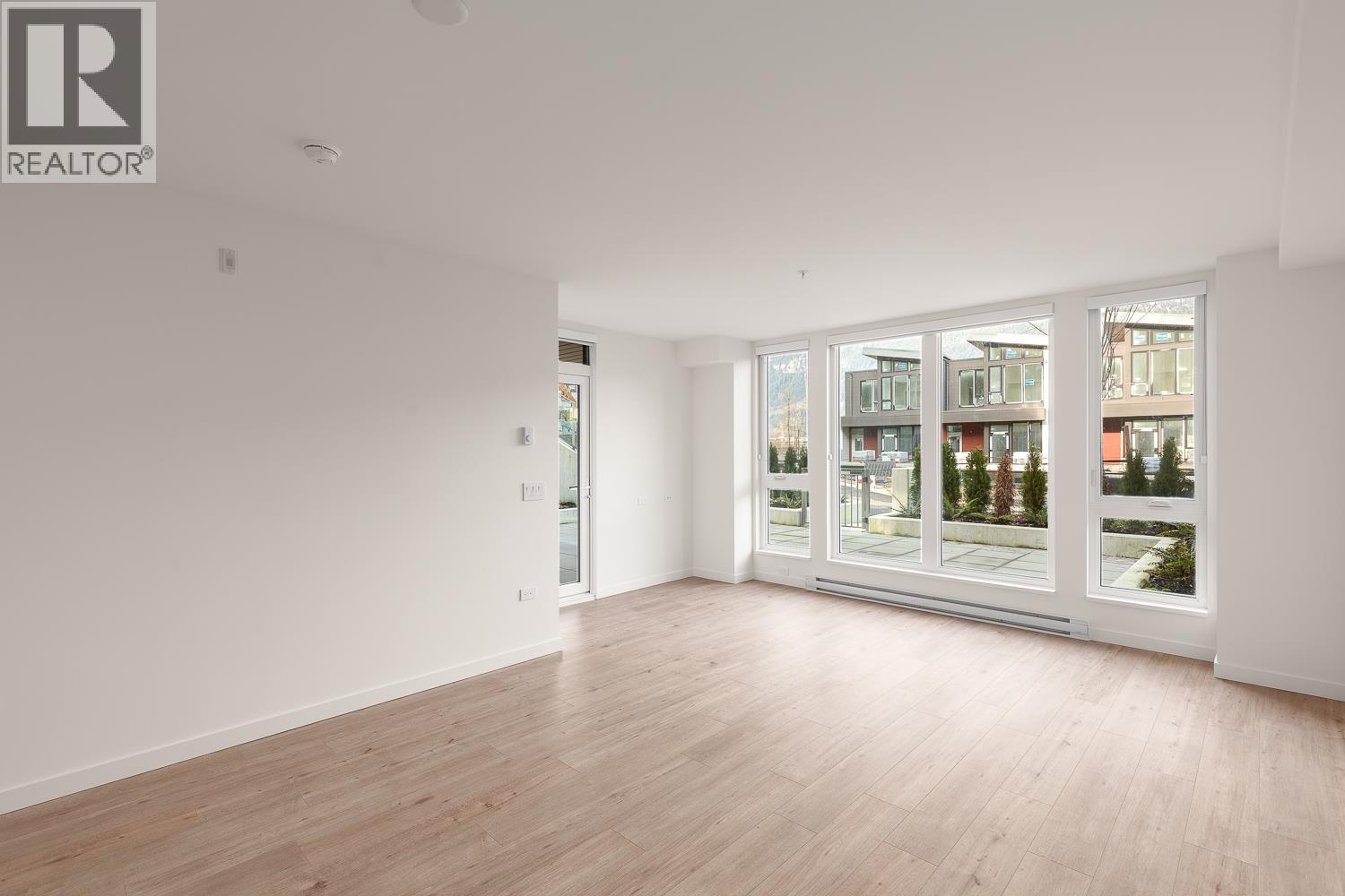 101 1504 Scott Crescent, Squamish, British Columbia  V8B 1G7 - Photo 2 - R3093491