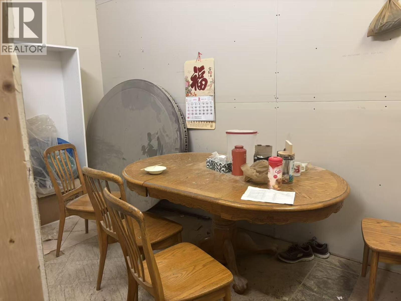 Listing Picture 10 of 18 : 8568 FRASER STREET, Vancouver / 溫哥華 - 魯藝地產 Yvonne Lu Group - MLS Medallion Club Member