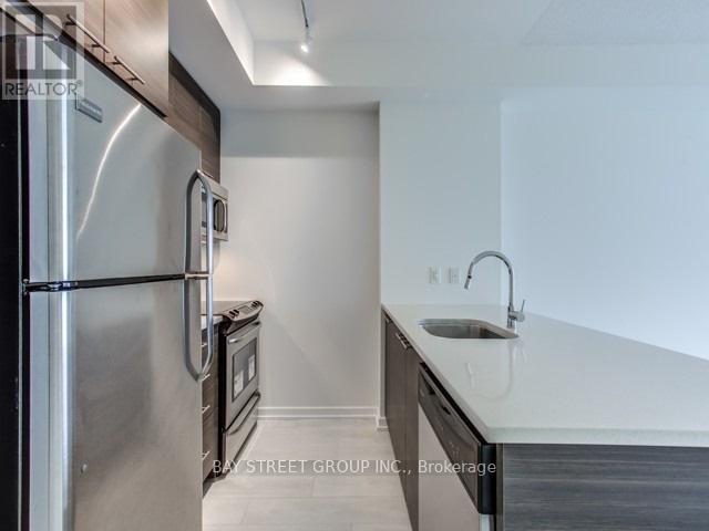 2001 - 66 Forest Manor Road, Toronto, Ontario  M2J 0B7 - Photo 4 - C12829332