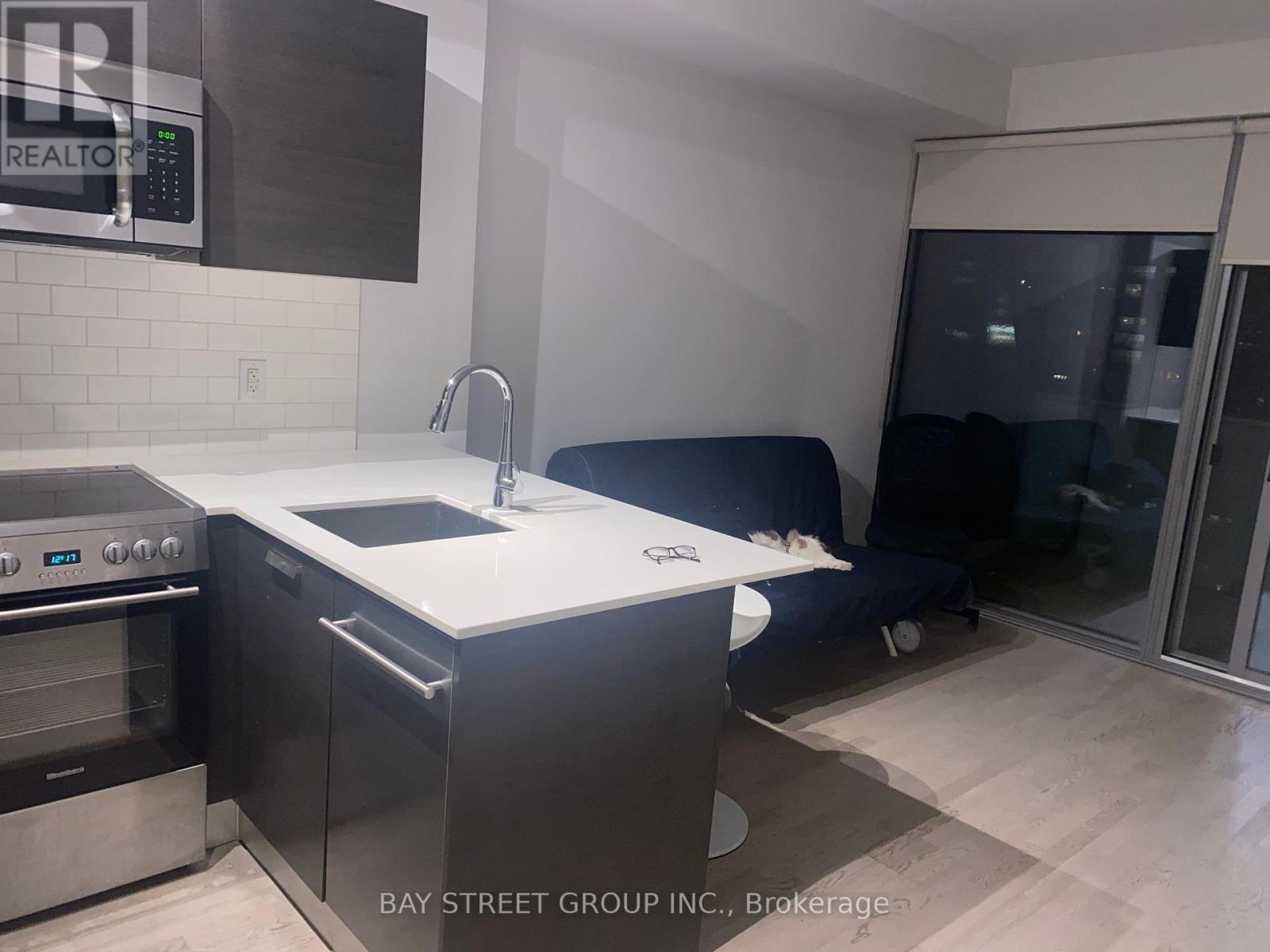 2108 - 57 St Joseph Street, Toronto, Ontario  M5S 0C5 - Photo 6 - C12829334