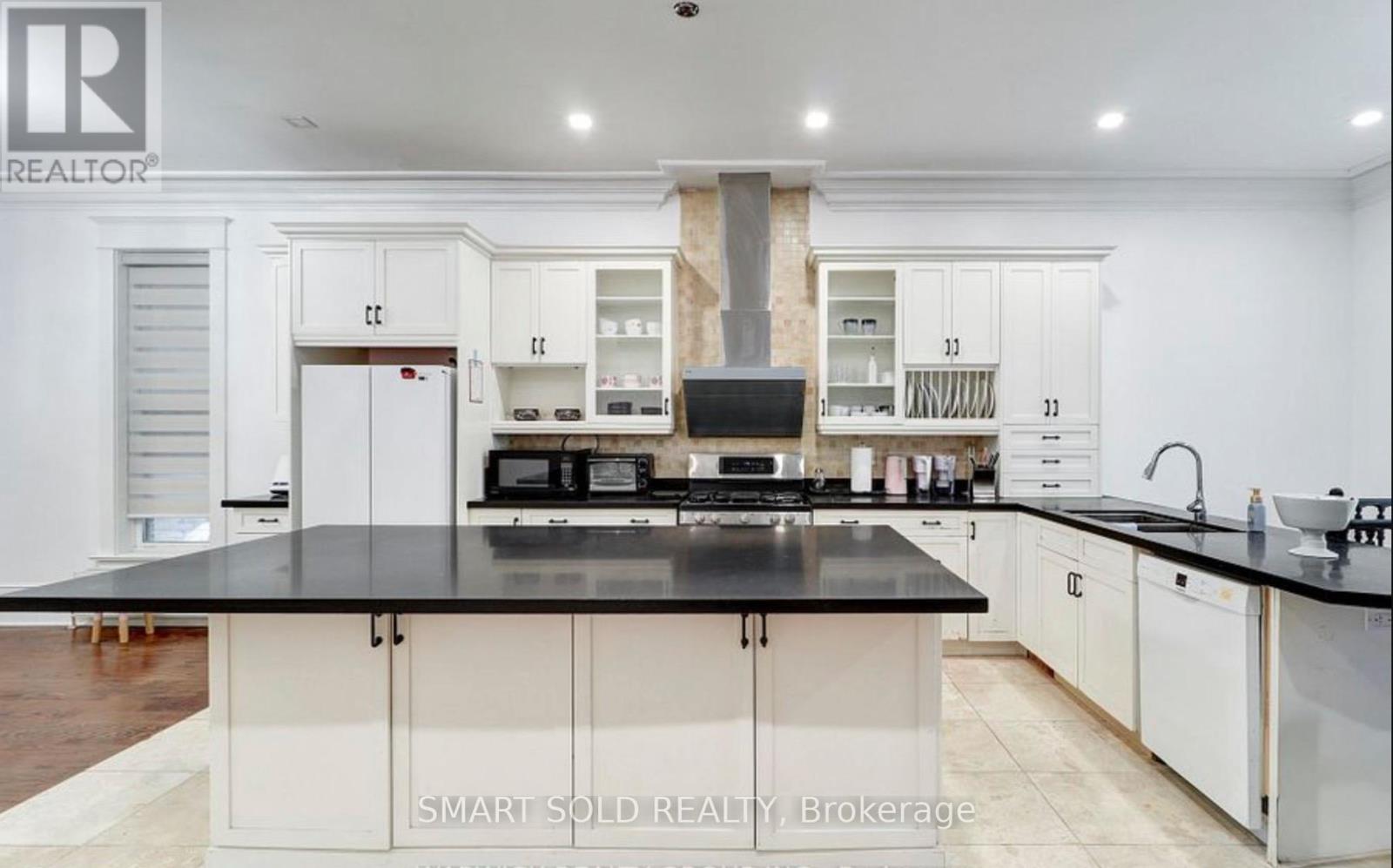 61 Brunswick Avenue, Toronto, Ontario  M5S 2L8 - Photo 7 - C12829344