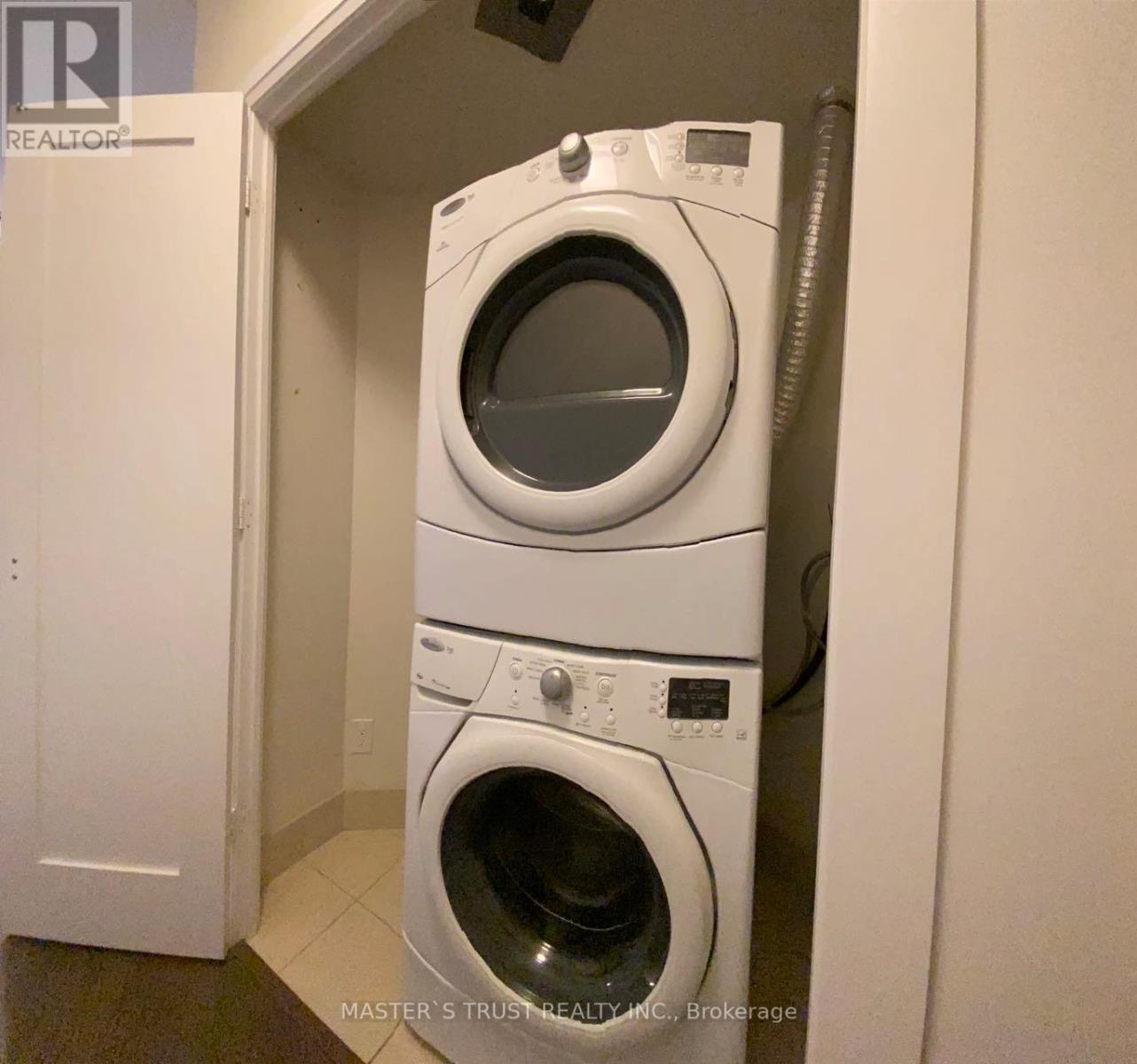 1723 - 5 Sheppard Avenue E, Toronto, Ontario  M2N 0G4 - Photo 5 - C12829348