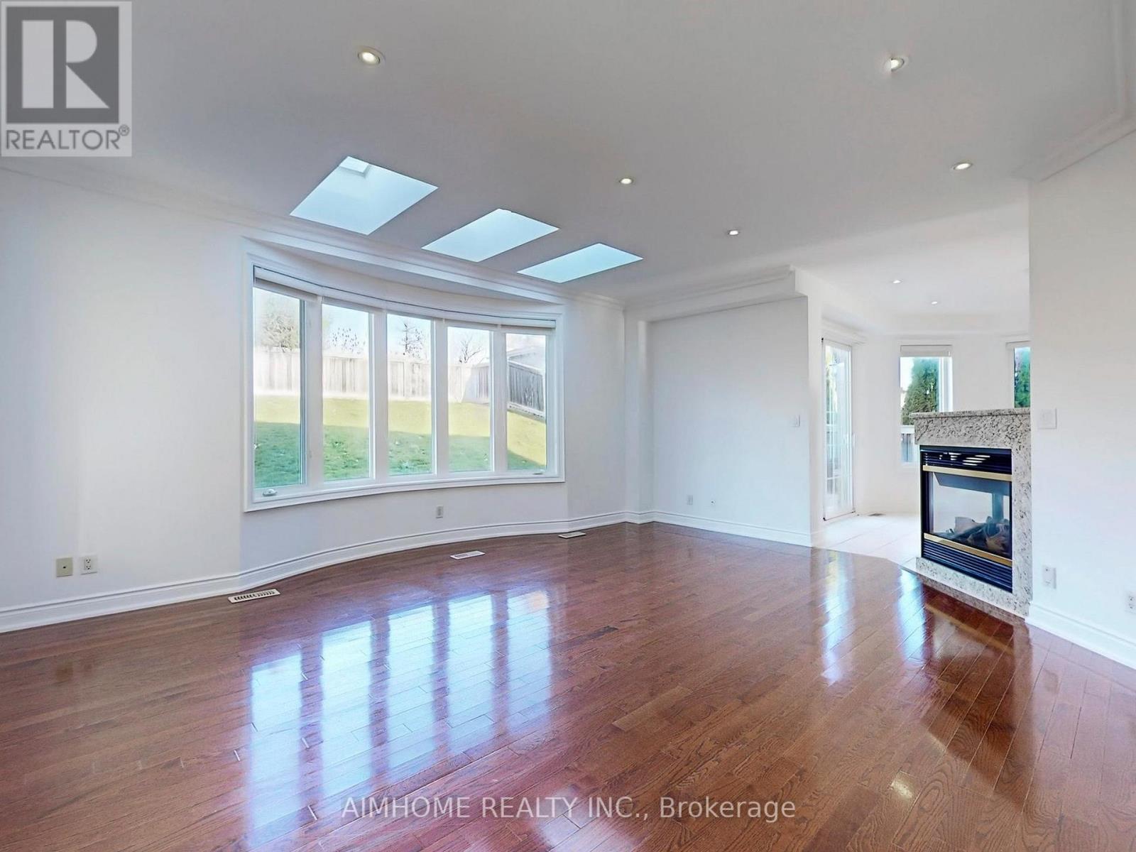 12 Sweet Valerie Court, Vaughan, Ontario  L6A 0C6 - Photo 10 - N12829346