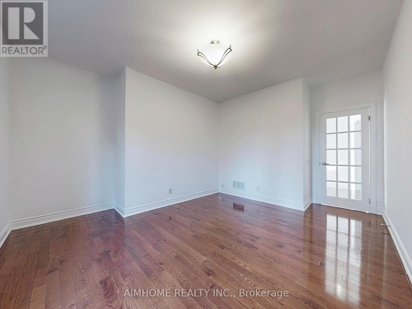 12 Sweet Valerie Court, Vaughan, Ontario  L6A 0C6 - Photo 16 - N12829346