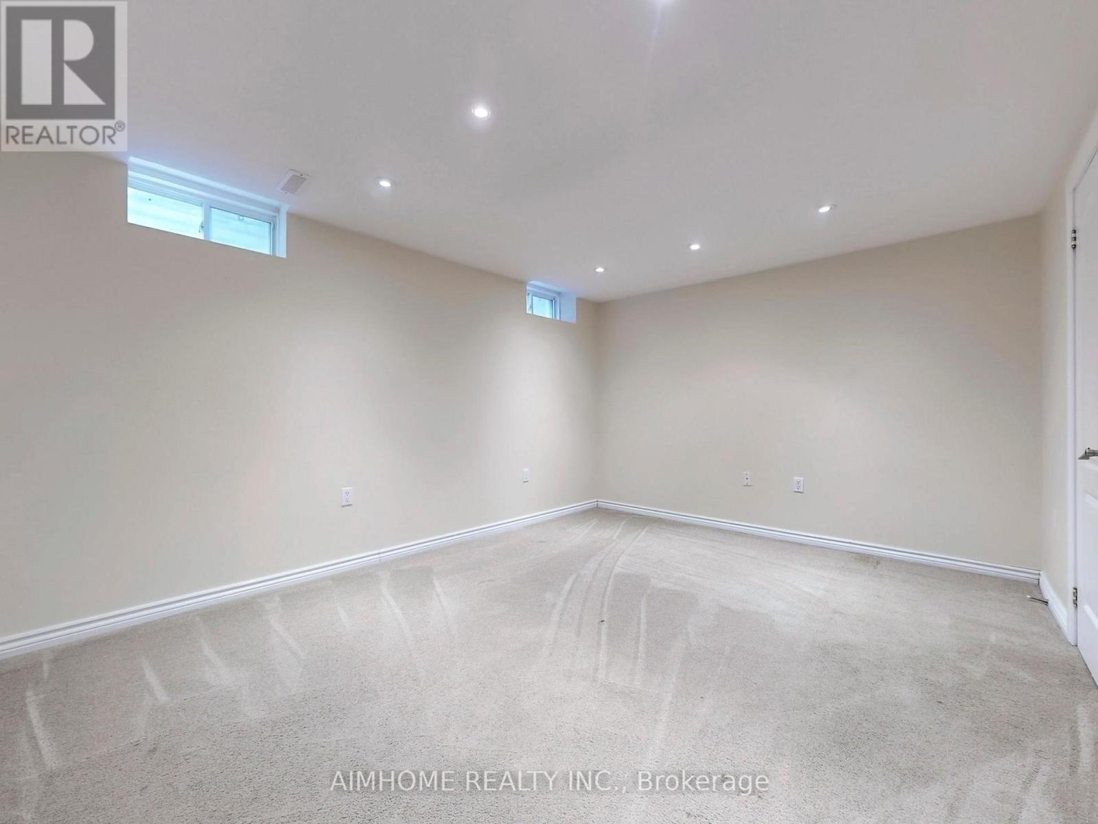 12 Sweet Valerie Court, Vaughan, Ontario  L6A 0C6 - Photo 42 - N12829346