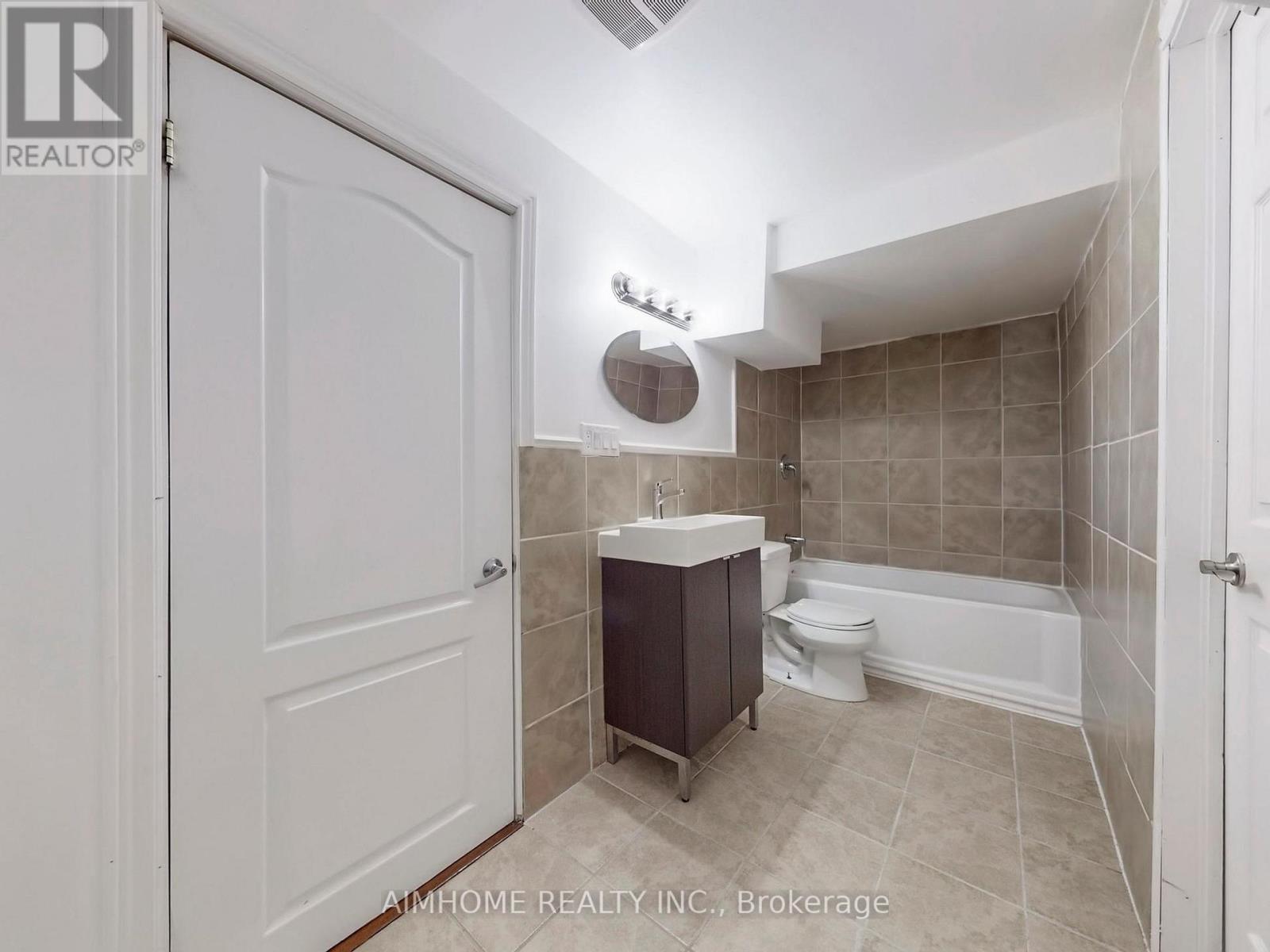 12 Sweet Valerie Court, Vaughan, Ontario  L6A 0C6 - Photo 43 - N12829346