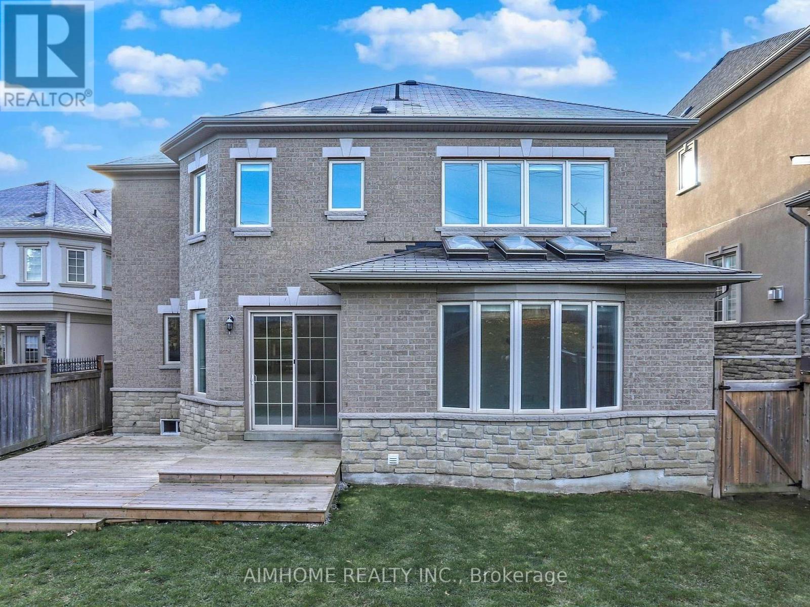 12 Sweet Valerie Court, Vaughan, Ontario  L6A 0C6 - Photo 48 - N12829346