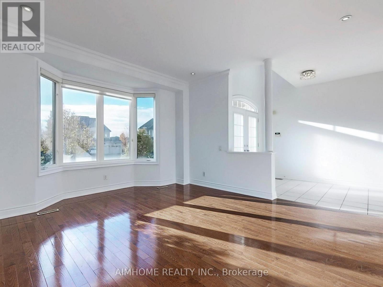 12 Sweet Valerie Court, Vaughan, Ontario  L6A 0C6 - Photo 6 - N12829346