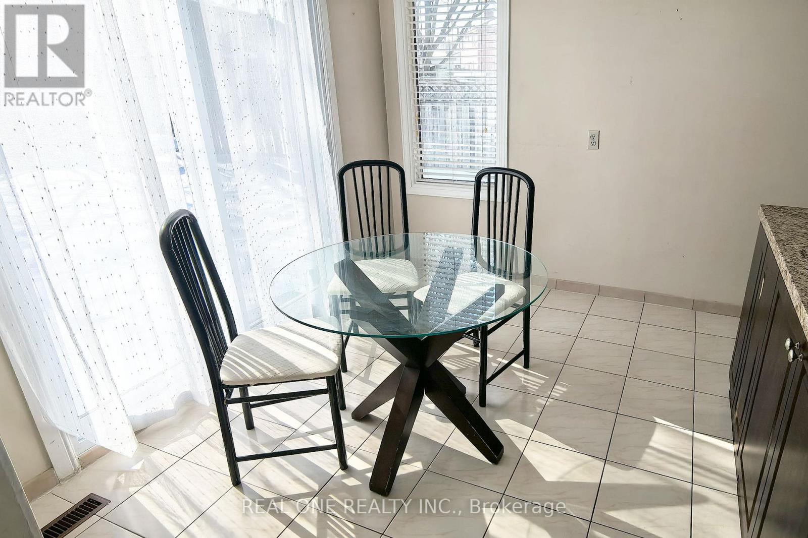 29 Hemlock Drive, Markham, Ontario  L3P 4M5 - Photo 12 - N12829360