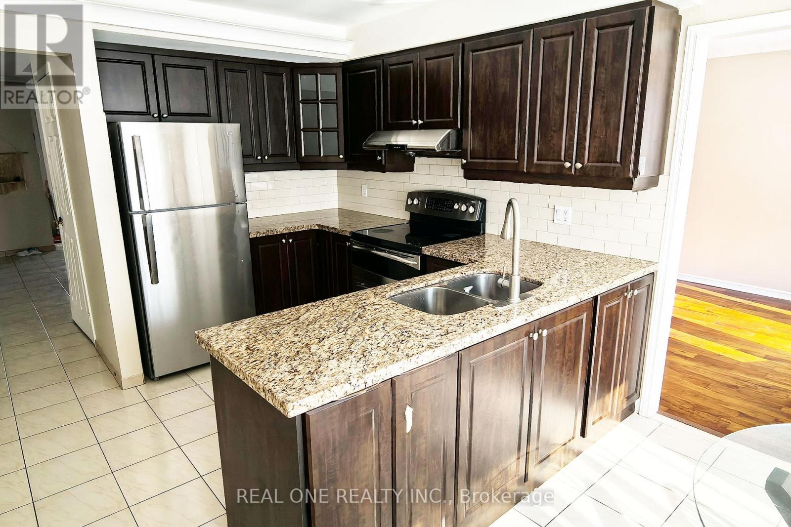 29 Hemlock Drive, Markham, Ontario  L3P 4M5 - Photo 13 - N12829360