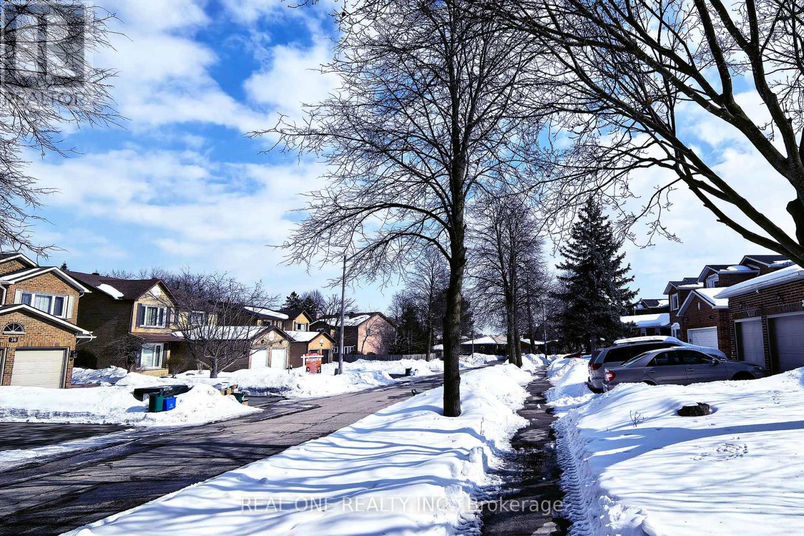 29 Hemlock Drive, Markham, Ontario  L3P 4M5 - Photo 5 - N12829360