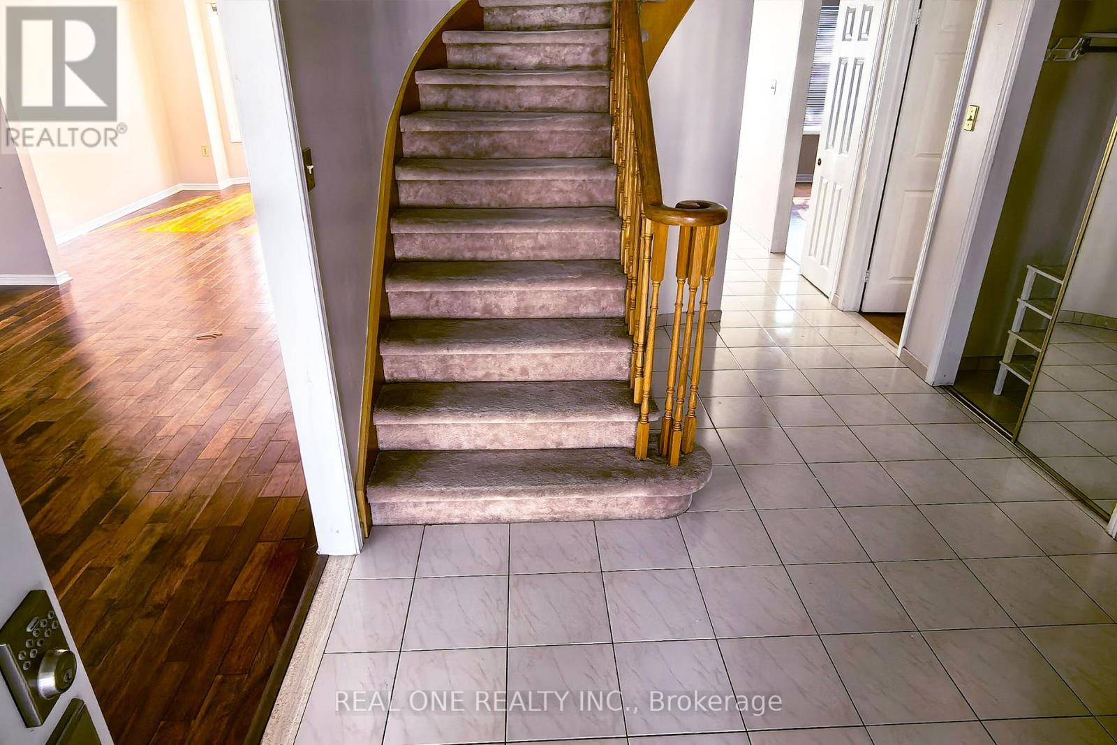 29 Hemlock Drive, Markham, Ontario  L3P 4M5 - Photo 7 - N12829360