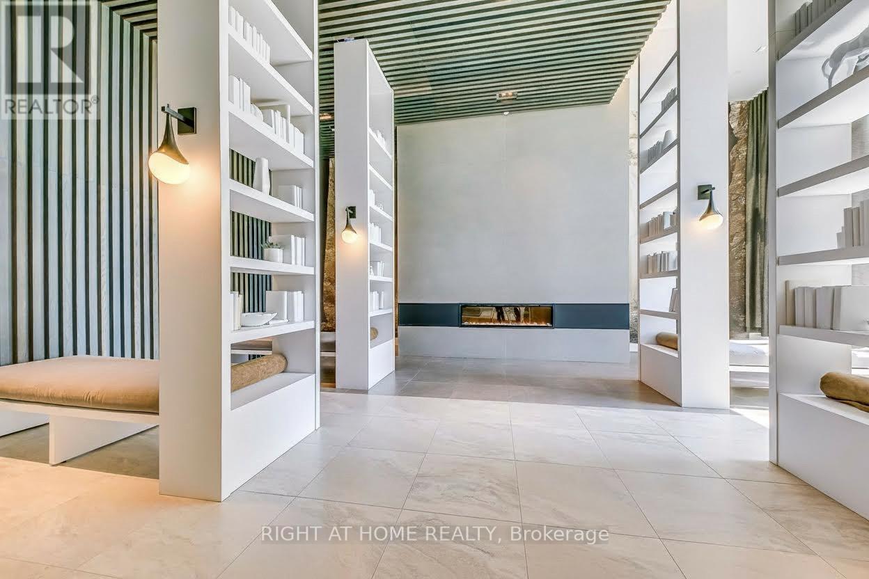 354 - 2485 Taunton Road W, Oakville, Ontario  L6H 3R8 - Photo 5 - W12829354