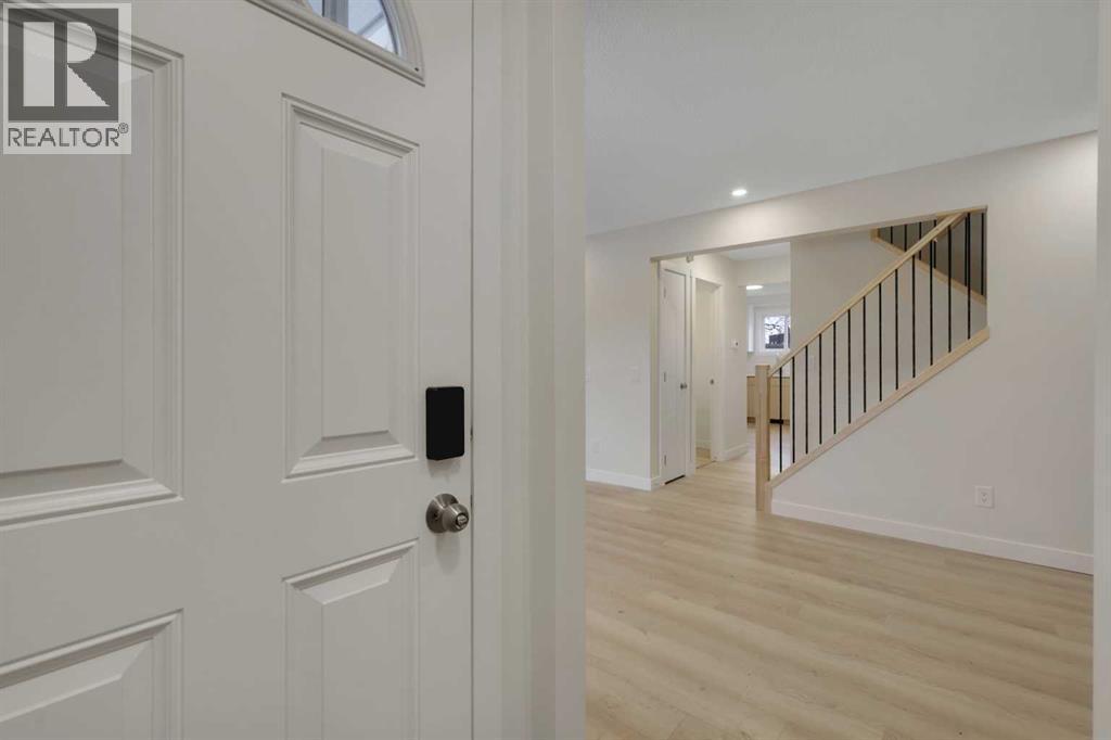 13 Penworth Close Se, Calgary, Alberta  T2A 5N4 - Photo 5 - A2282685