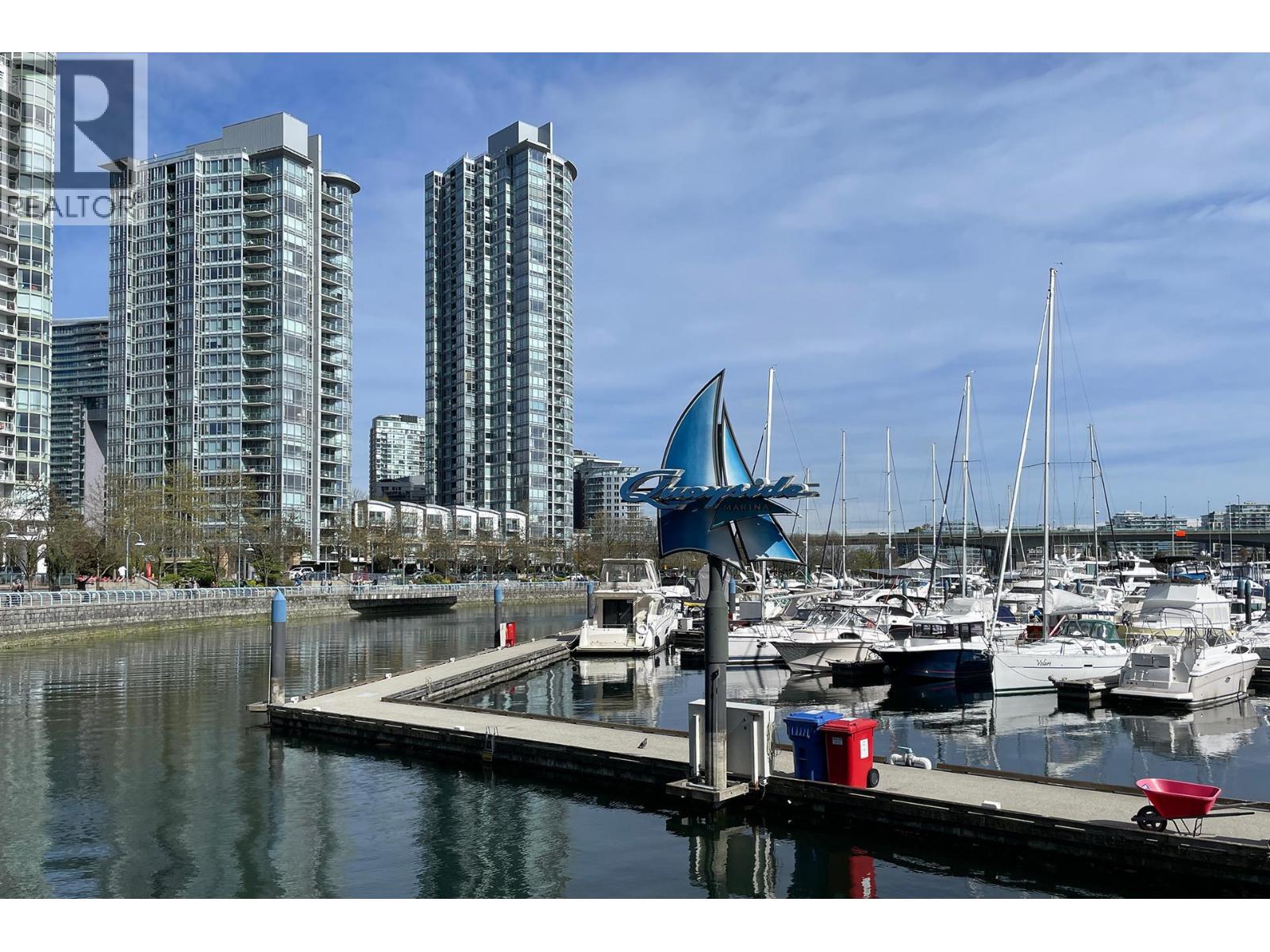 3706 1033 Marinaside Crescent, Vancouver, British Columbia  V6Z 3A3 - Photo 4 - R3094188