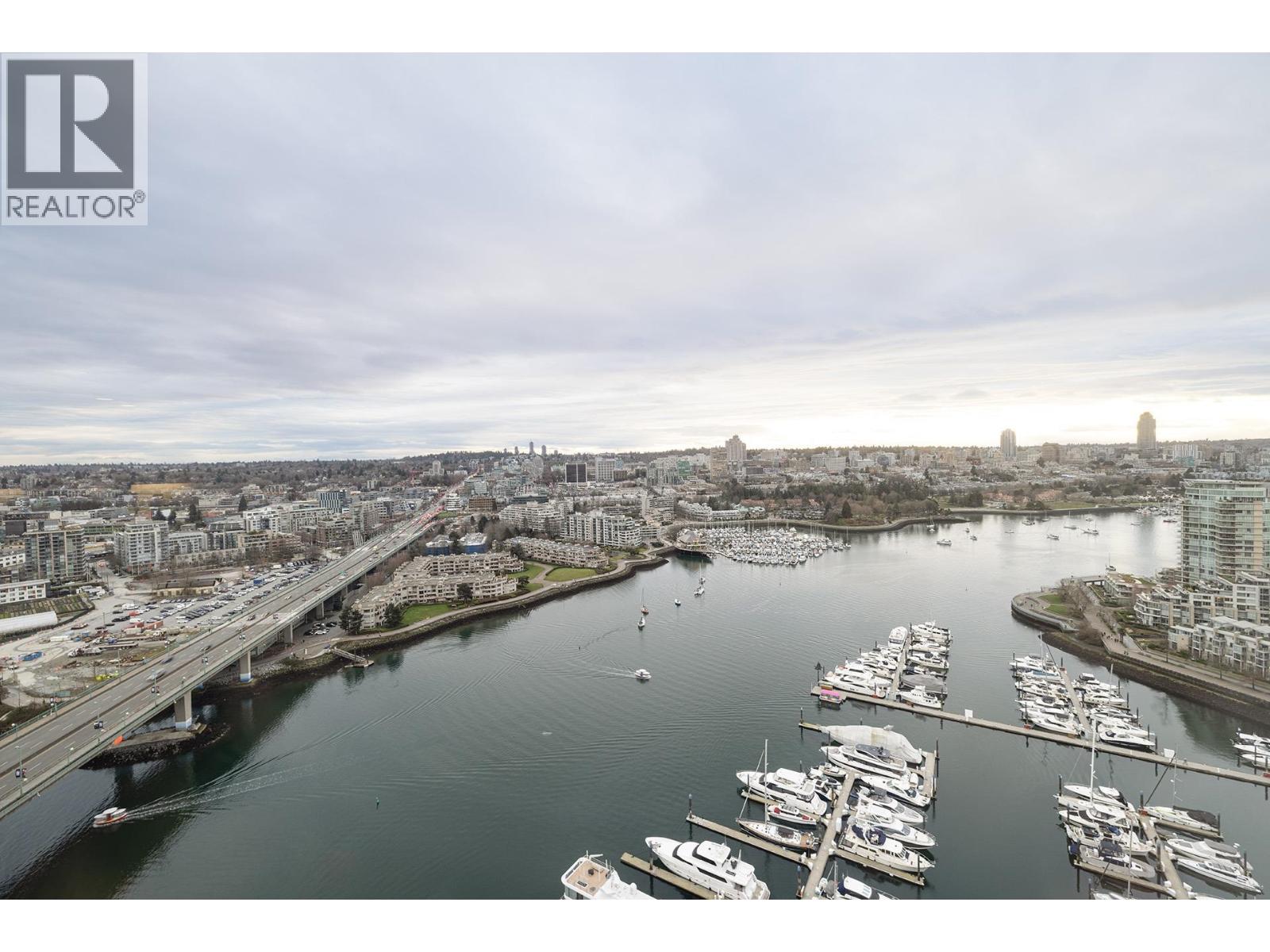 3706 1033 MARINASIDE CRESCENT, Vancouver, British Columbia