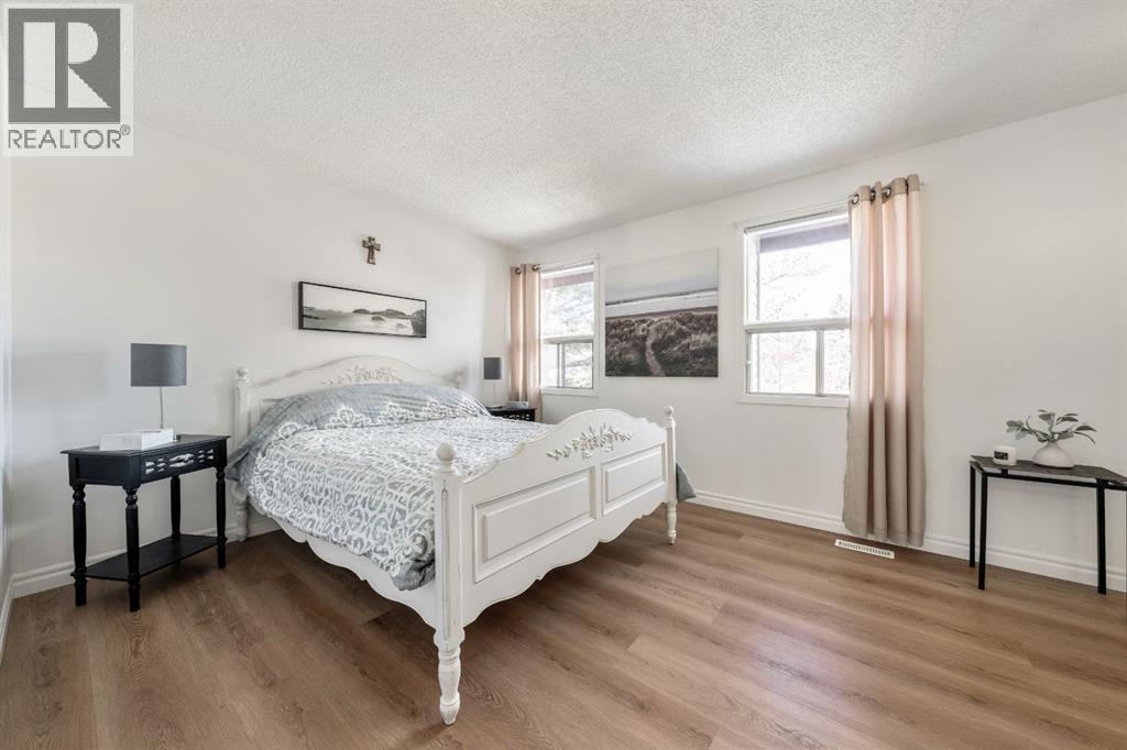 2213 Woodview Drive Sw, Calgary, Alberta  T2W 3N9 - Photo 24 - A2287944