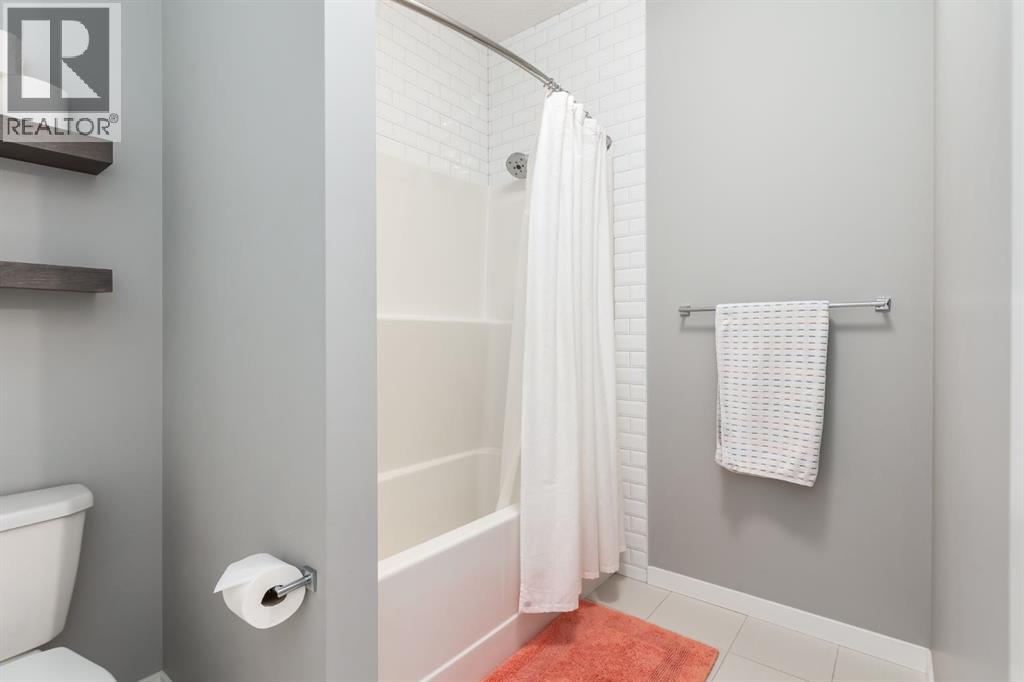 21 West Grove Mews Sw, Calgary, Alberta  T3H 2B1 - Photo 29 - A2288403