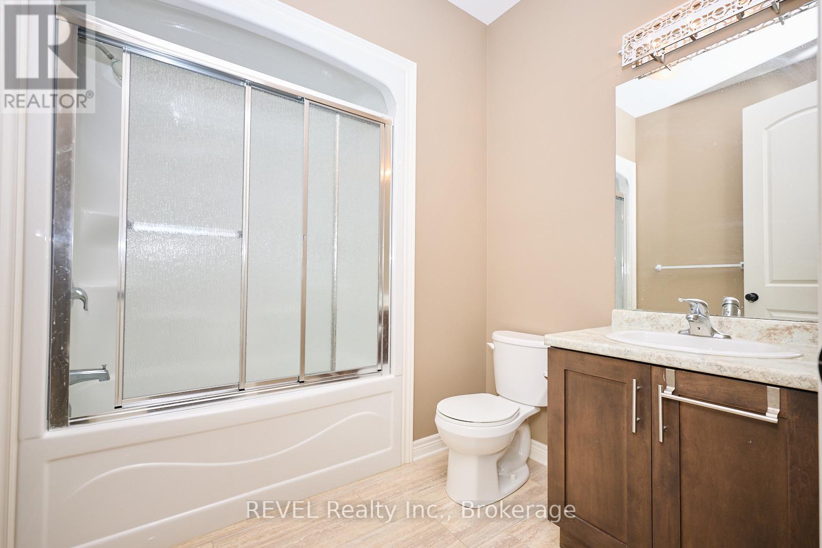 8446 Jennifer Crescent, Niagara Falls, Ontario  L2H 0J3 - Photo 11 - X12829368