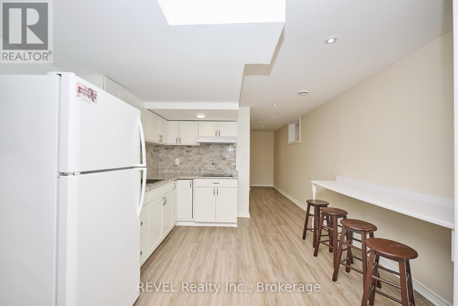 8446 Jennifer Crescent, Niagara Falls, Ontario  L2H 0J3 - Photo 17 - X12829368