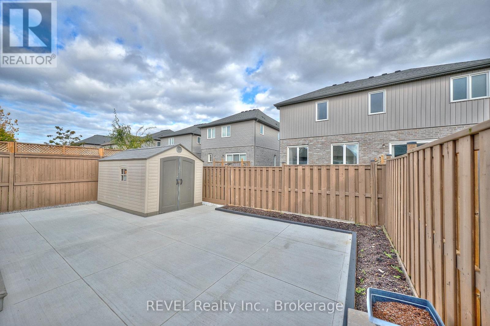 8446 Jennifer Crescent, Niagara Falls, Ontario  L2H 0J3 - Photo 23 - X12829368