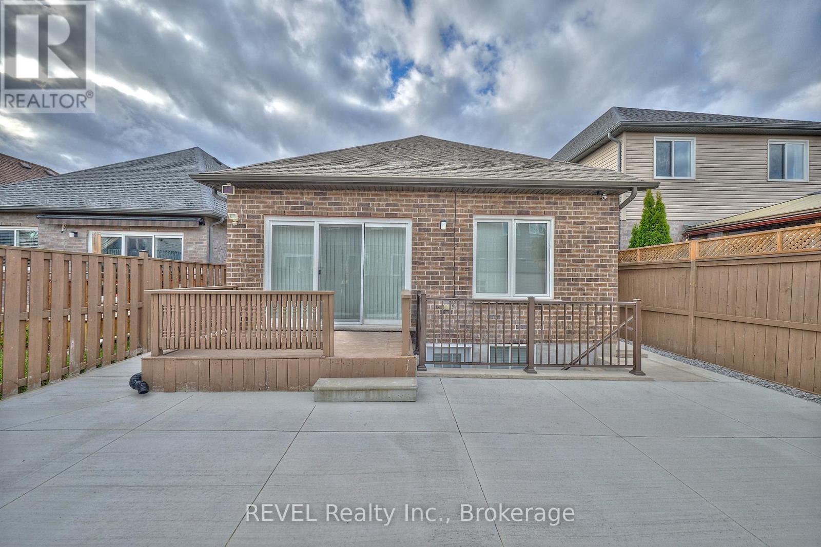 8446 Jennifer Crescent, Niagara Falls, Ontario  L2H 0J3 - Photo 25 - X12829368