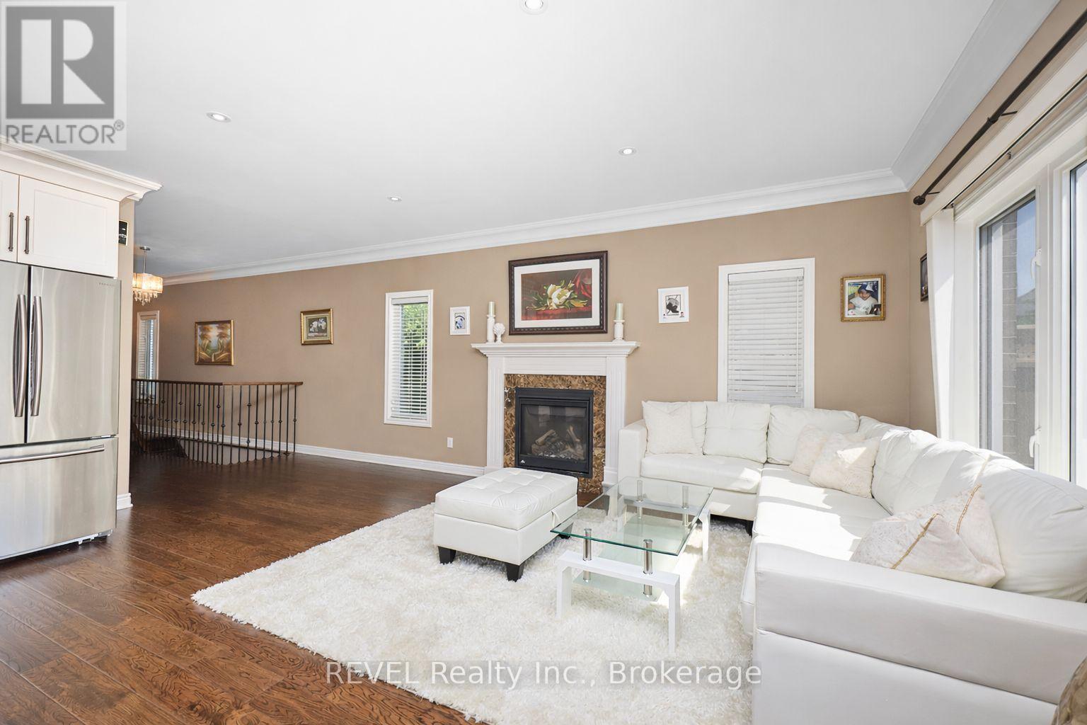 8446 Jennifer Crescent, Niagara Falls, Ontario  L2H 0J3 - Photo 7 - X12829368