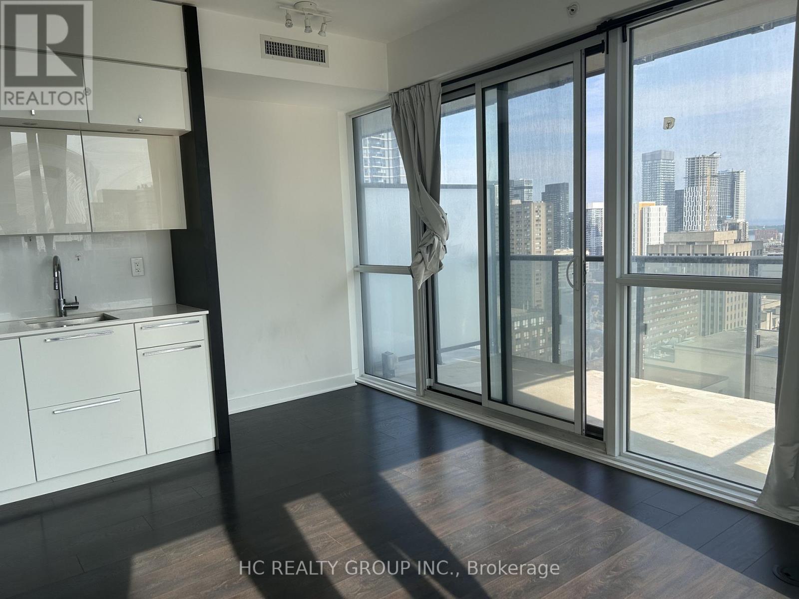 2303 - 15 Grenville Street, Toronto, Ontario  M4Y 0B9 - Photo 4 - C12829366