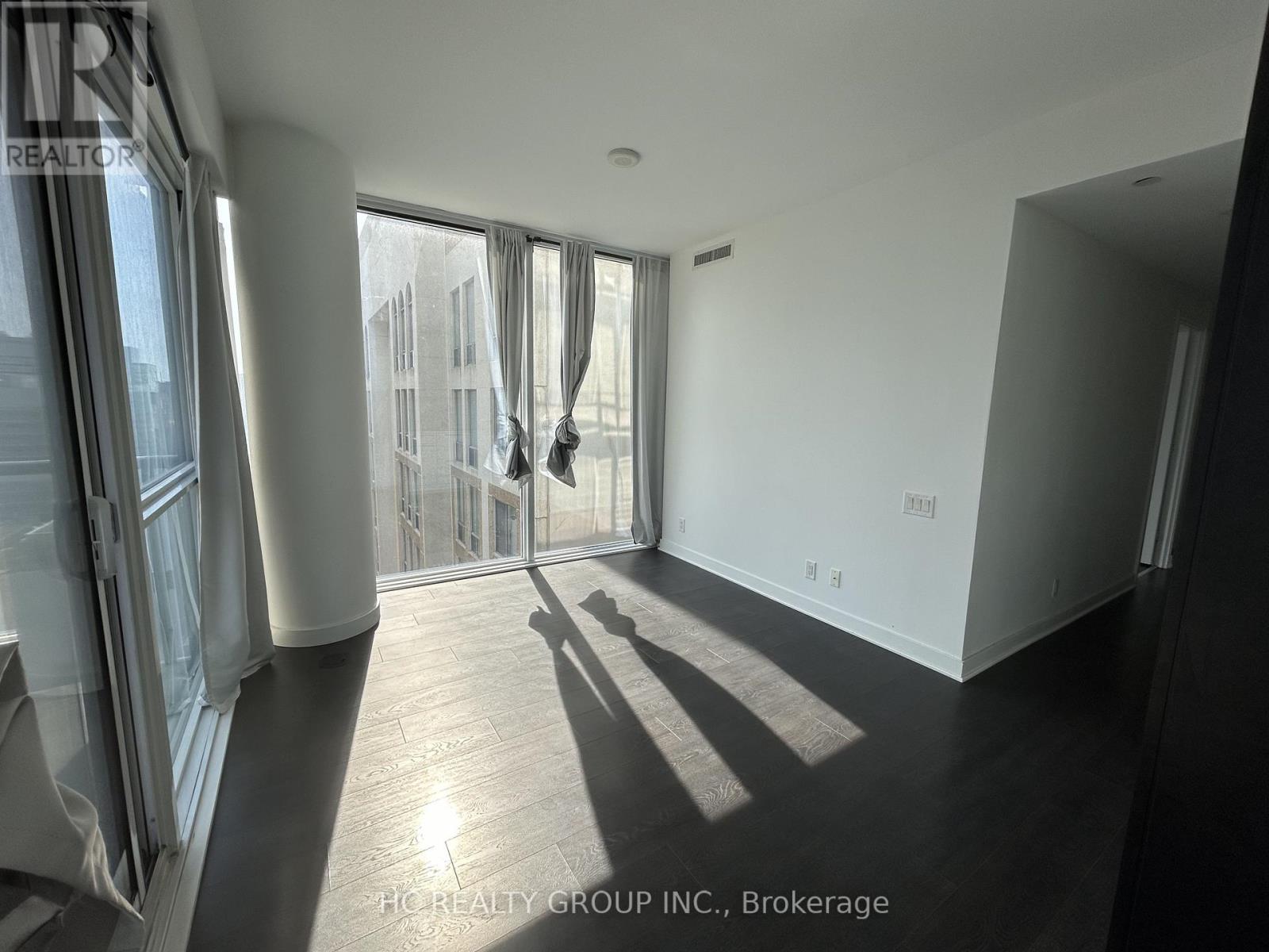 2303 - 15 Grenville Street, Toronto, Ontario  M4Y 0B9 - Photo 5 - C12829366