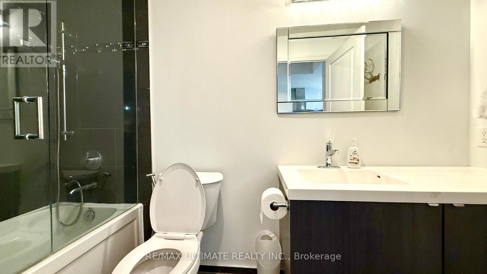 4903 - 8 The Esplanade, Toronto, Ontario  M5E 0A6 - Photo 14 - C12829372