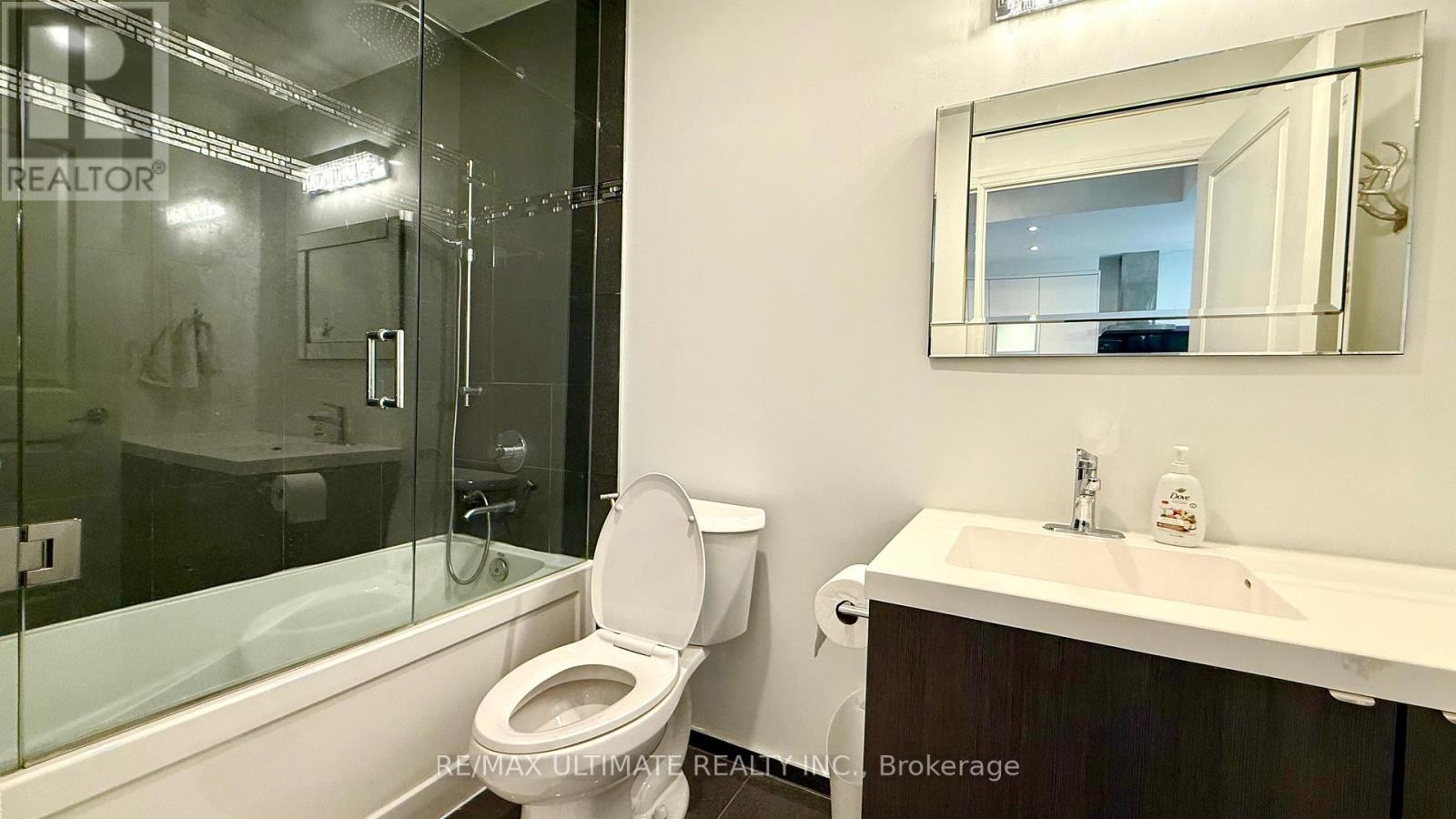 4903 - 8 The Esplanade, Toronto, Ontario  M5E 0A6 - Photo 15 - C12829372