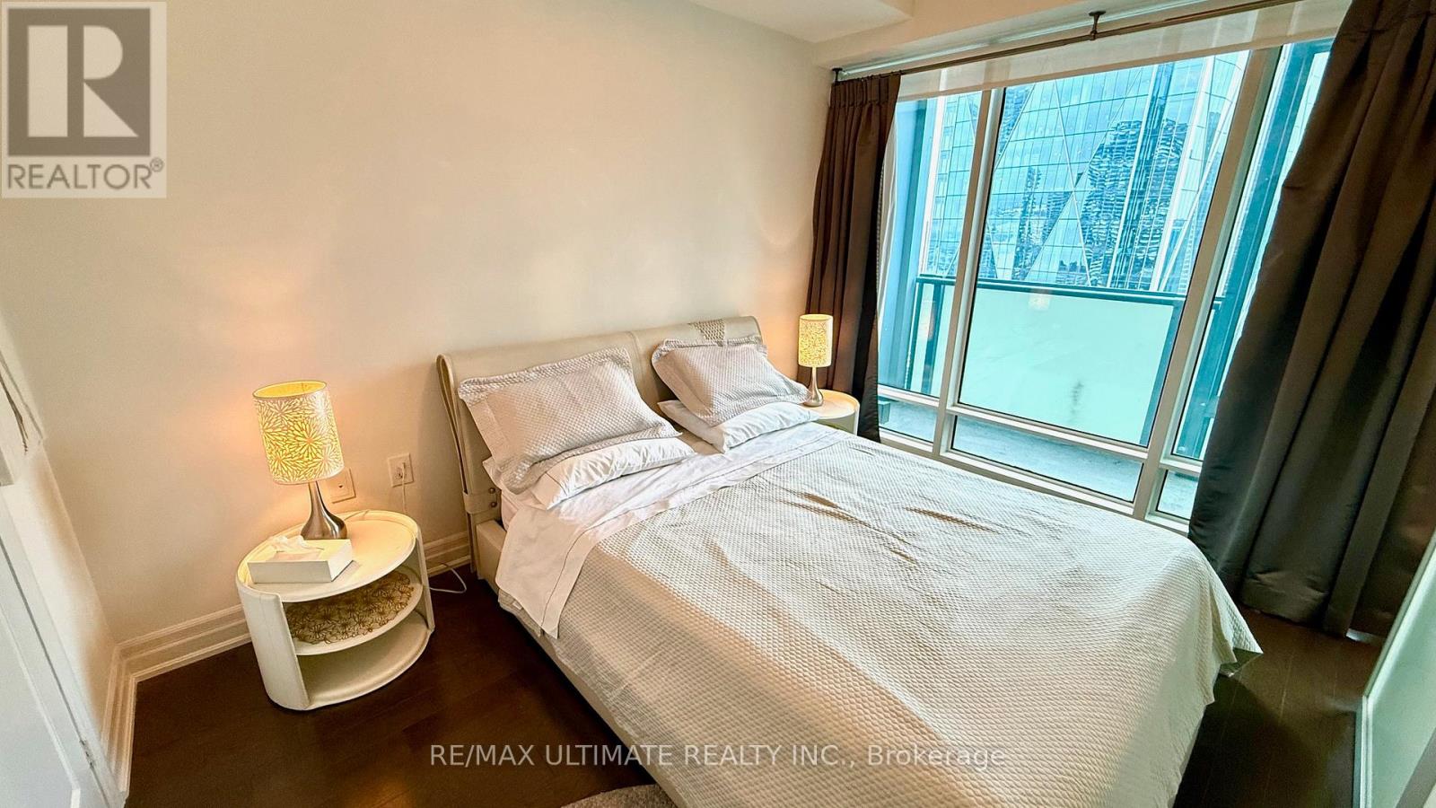 4903 - 8 The Esplanade, Toronto, Ontario  M5E 0A6 - Photo 16 - C12829372