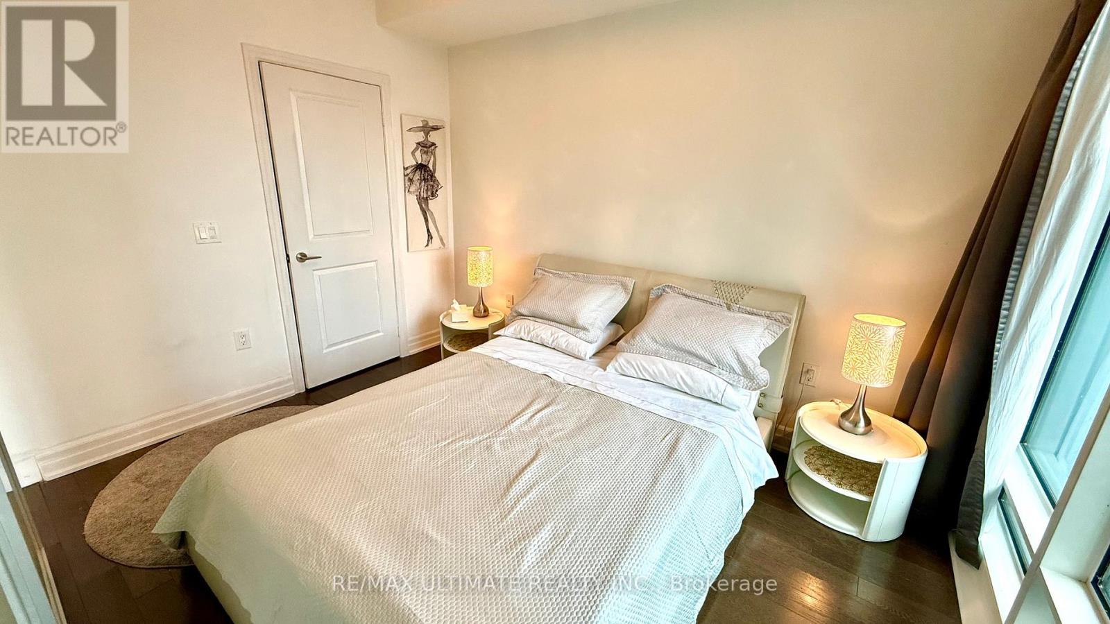 4903 - 8 The Esplanade, Toronto, Ontario  M5E 0A6 - Photo 18 - C12829372