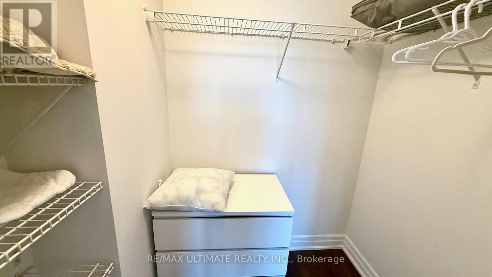 4903 - 8 The Esplanade, Toronto, Ontario  M5E 0A6 - Photo 19 - C12829372